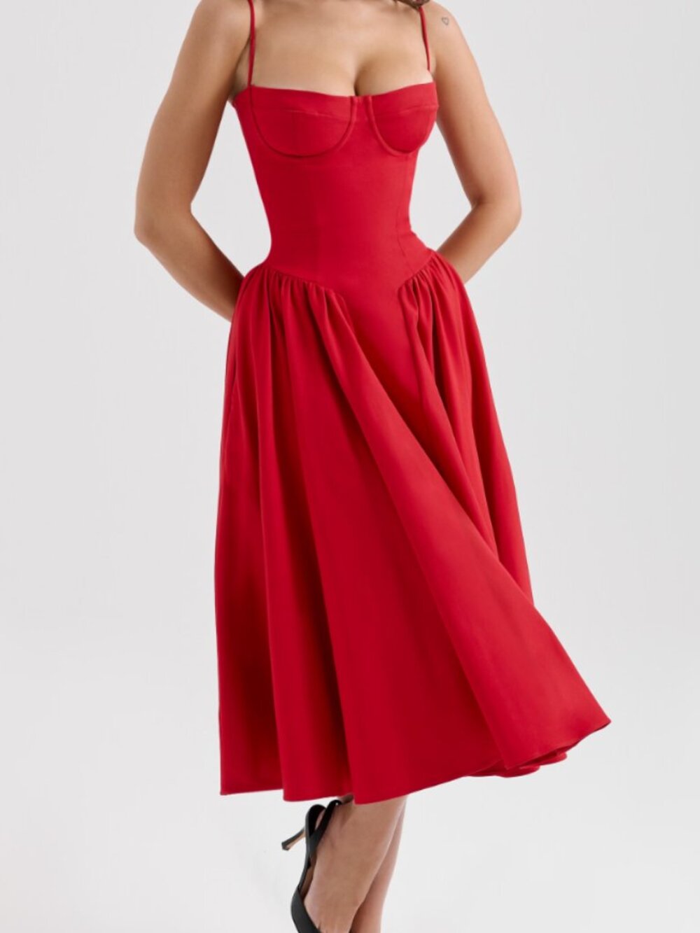 House of CB | Samaria Dress in Red (Bigger Bust D-E)